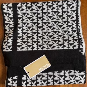 Michael Kors scarf